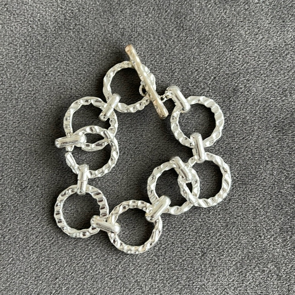 Silver Hammered Loop Bracelet